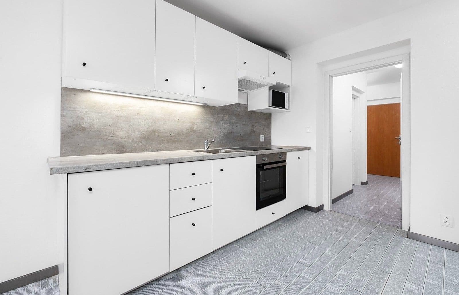 Pronájem bytu 1+kk 46 m², O. Peška, Kladno, Středočeský kraj Pronájem bytu 1+kk 46 m², O. Peška, Kladno, Středočeský kraj