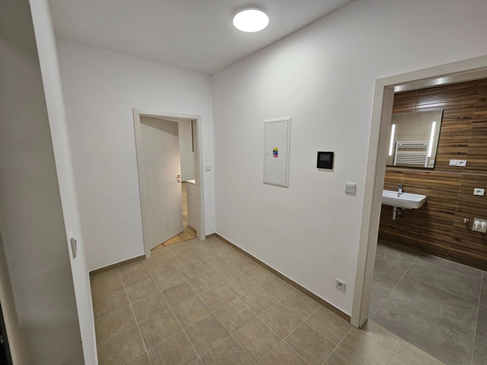 Pronájem bytu 1+kk 36 m², Měděná, Plzeň, Plzeňský kraj Pronájem bytu 1+kk 36 m², Měděná, Plzeň, Plzeňský kraj