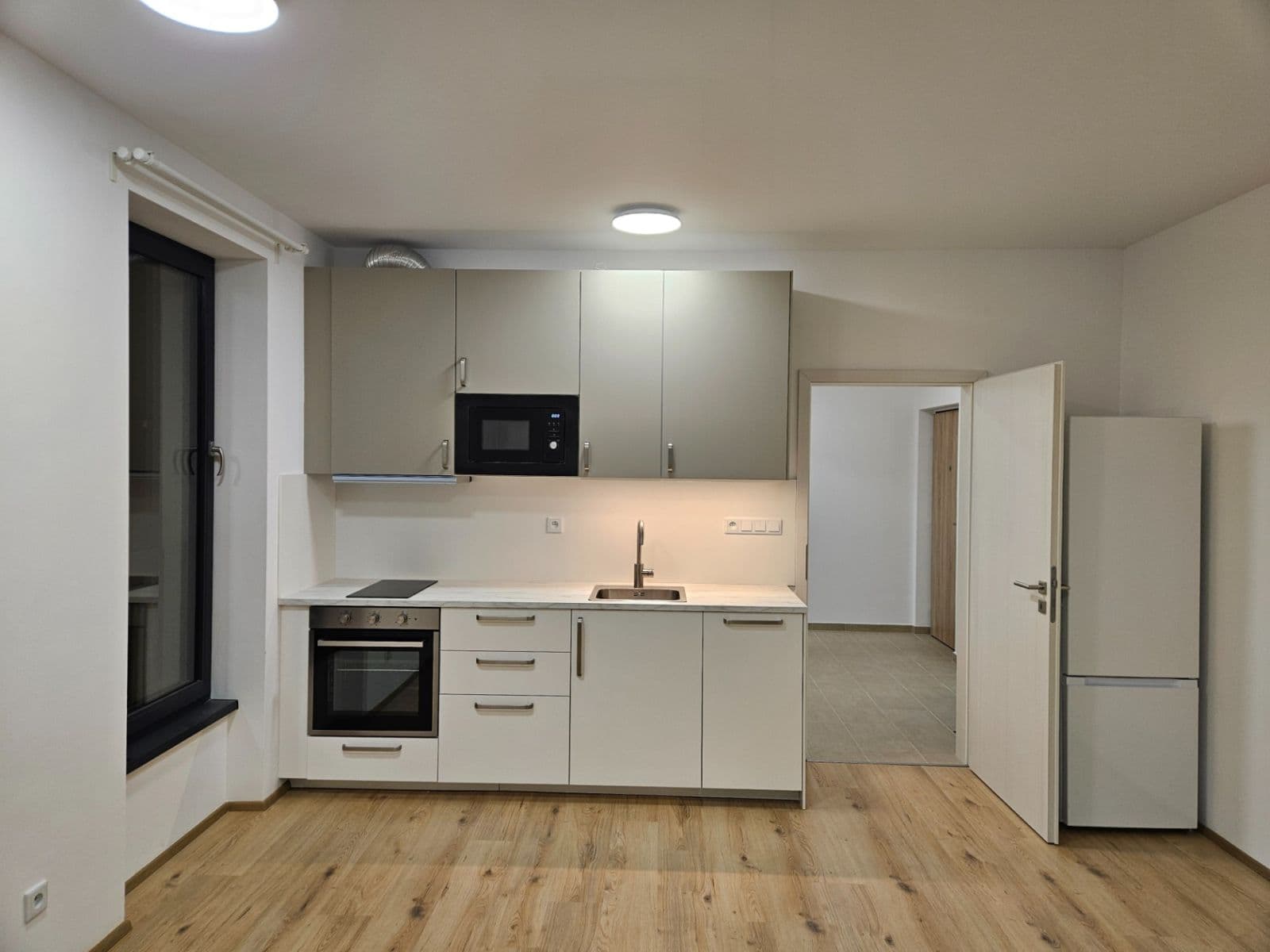 Pronájem bytu 1+kk 36 m², Měděná, Plzeň, Plzeňský kraj Pronájem bytu 1+kk 36 m², Měděná, Plzeň, Plzeňský kraj