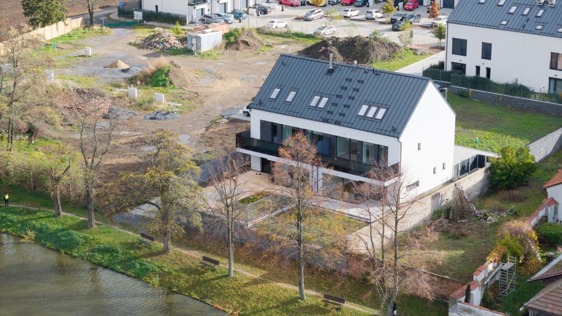 Prodej domu 214 m², pozemek 324 m², Jezdecká, Tursko, Středočeský kraj Prodej domu 214 m², pozemek 324 m², Jezdecká, Tursko, Středočeský kraj