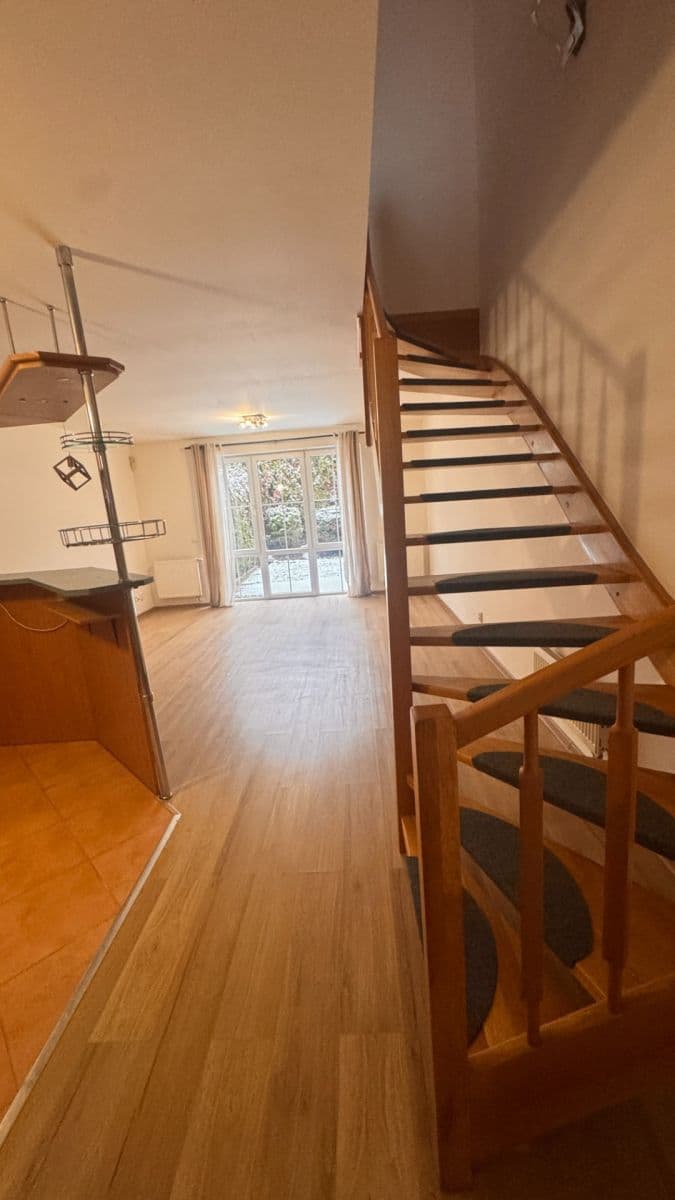 Prodej domu 104 m², pozemek 99 m², Pod Táborskou, Říčany, Středočeský kraj Prodej domu 104 m², pozemek 99 m², Pod Táborskou, Říčany, Středočeský kraj