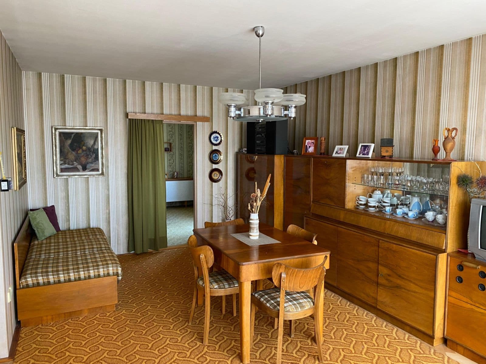 Prodej domu 180 m², pozemek 898 m², Mikulovická, Pardubice, Pardubický kraj Prodej domu 180 m², pozemek 898 m², Mikulovická, Pardubice, Pardubický kraj