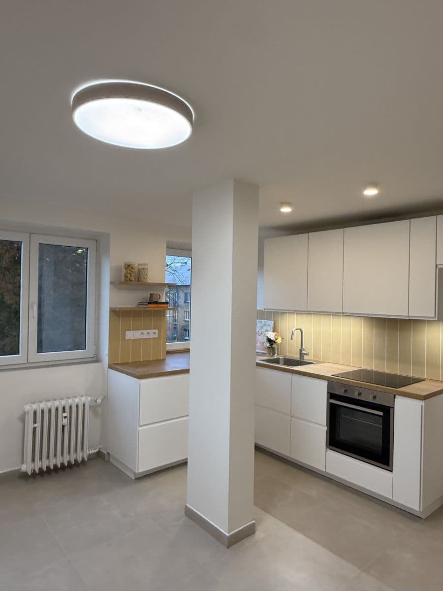 Pronájem bytu 3+kk 66 m², Benešova, Kolín, Středočeský kraj Pronájem bytu 3+kk 66 m², Benešova, Kolín, Středočeský kraj