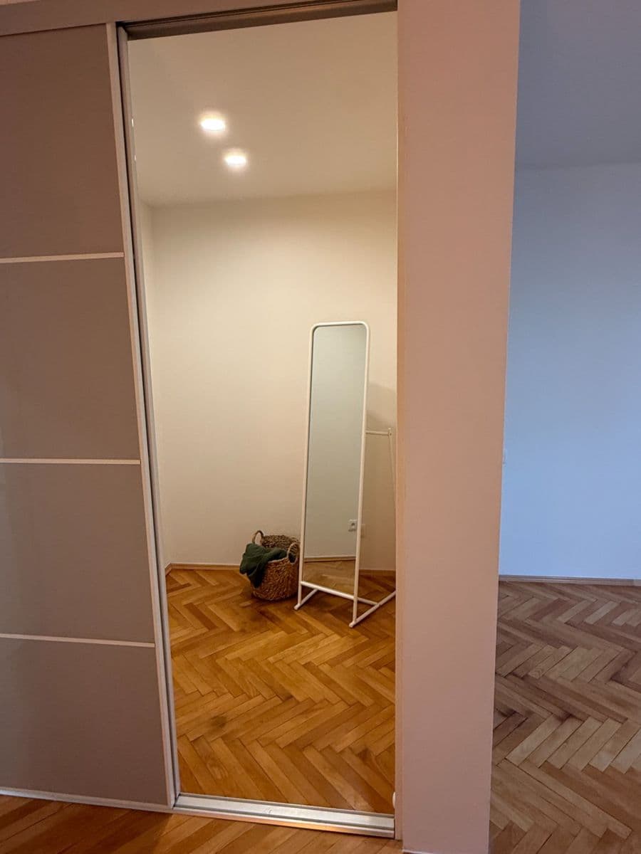 Pronájem bytu 3+kk 66 m², Benešova, Kolín, Středočeský kraj Pronájem bytu 3+kk 66 m², Benešova, Kolín, Středočeský kraj