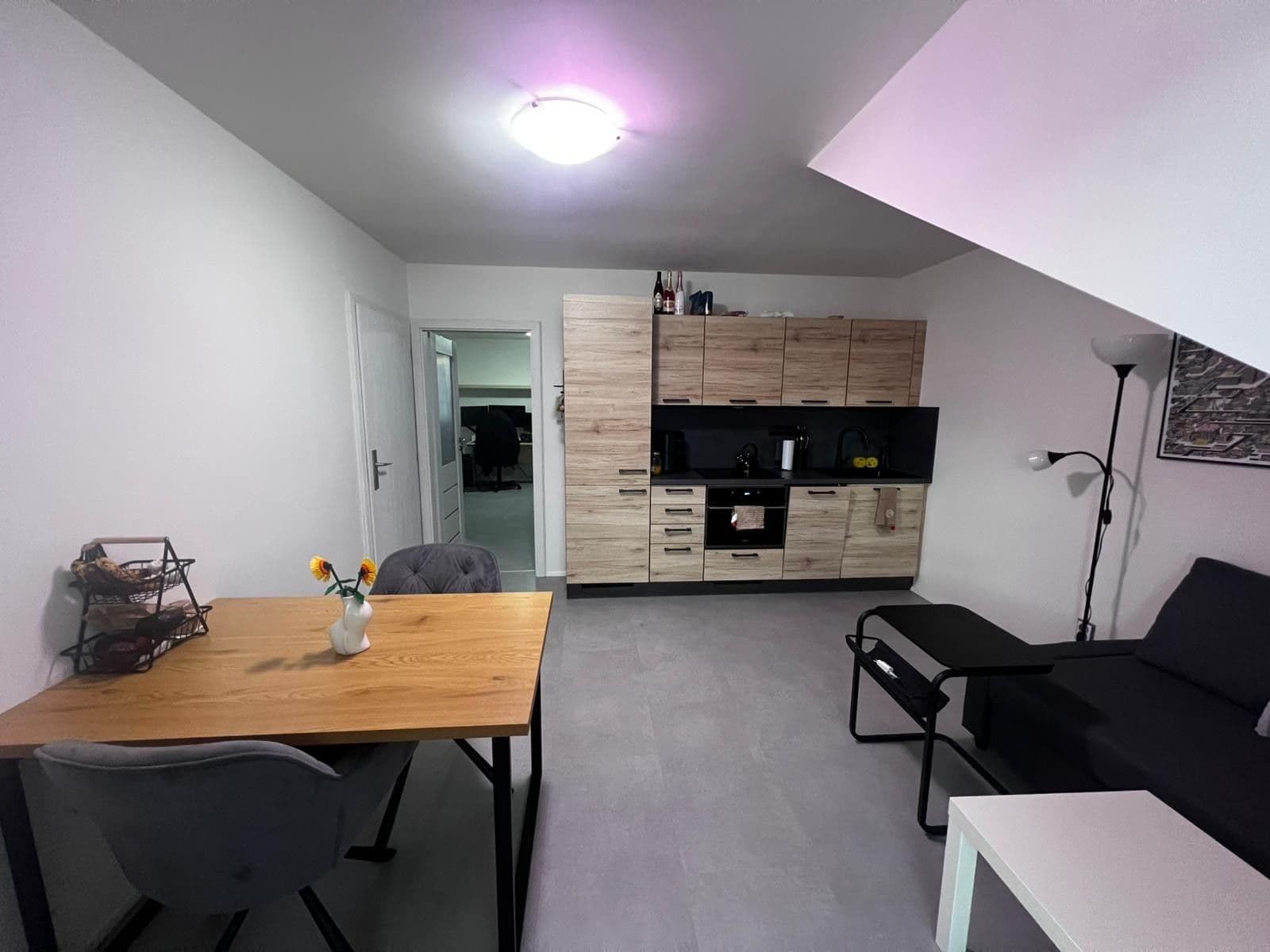 Pronájem bytu 1+1 38 m², Banskobystrická, Brno, Jihomoravský kraj Pronájem bytu 1+1 38 m², Banskobystrická, Brno, Jihomoravský kraj