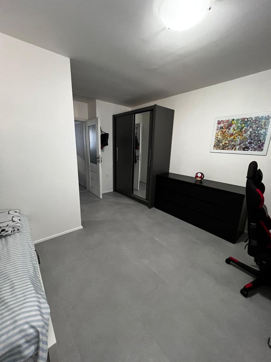 Pronájem bytu 1+1 38 m², Banskobystrická, Brno, Jihomoravský kraj Pronájem bytu 1+1 38 m², Banskobystrická, Brno, Jihomoravský kraj