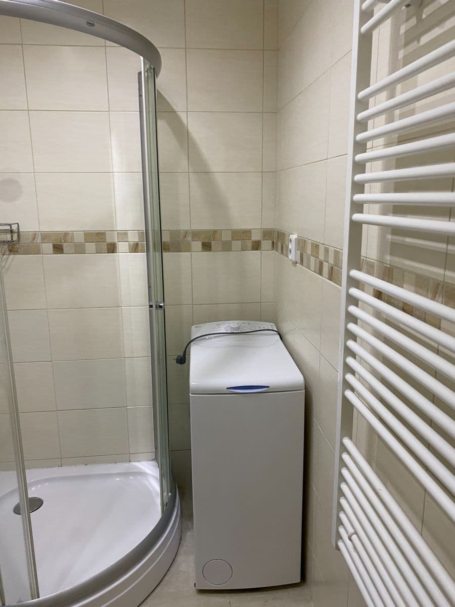Pronájem bytu 1+kk 38 m², Praha, Praha Pronájem bytu 1+kk 38 m², Praha, Praha