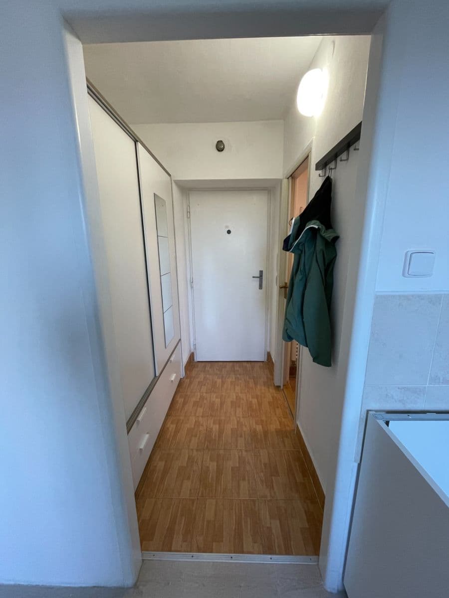 Pronájem bytu 1+1 32 m², Elišky Machové, Brno, Jihomoravský kraj Pronájem bytu 1+1 32 m², Elišky Machové, Brno, Jihomoravský kraj