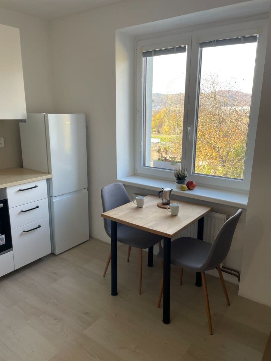 Pronájem bytu 1+1 32 m², Elišky Machové, Brno, Jihomoravský kraj Pronájem bytu 1+1 32 m², Elišky Machové, Brno, Jihomoravský kraj