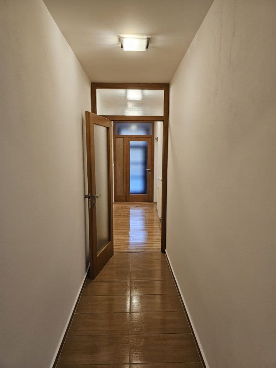 Pronájem bytu 3+kk 86 m², Legionářská, Kuřim, Jihomoravský kraj Pronájem bytu 3+kk 86 m², Legionářská, Kuřim, Jihomoravský kraj