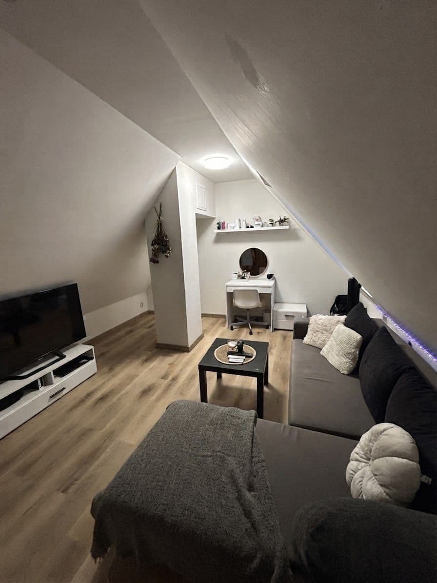 Prodej bytu 5+kk 104 m², kpt. Jaroše, Kladno, Středočeský kraj Prodej bytu 5+kk 104 m², kpt. Jaroše, Kladno, Středočeský kraj