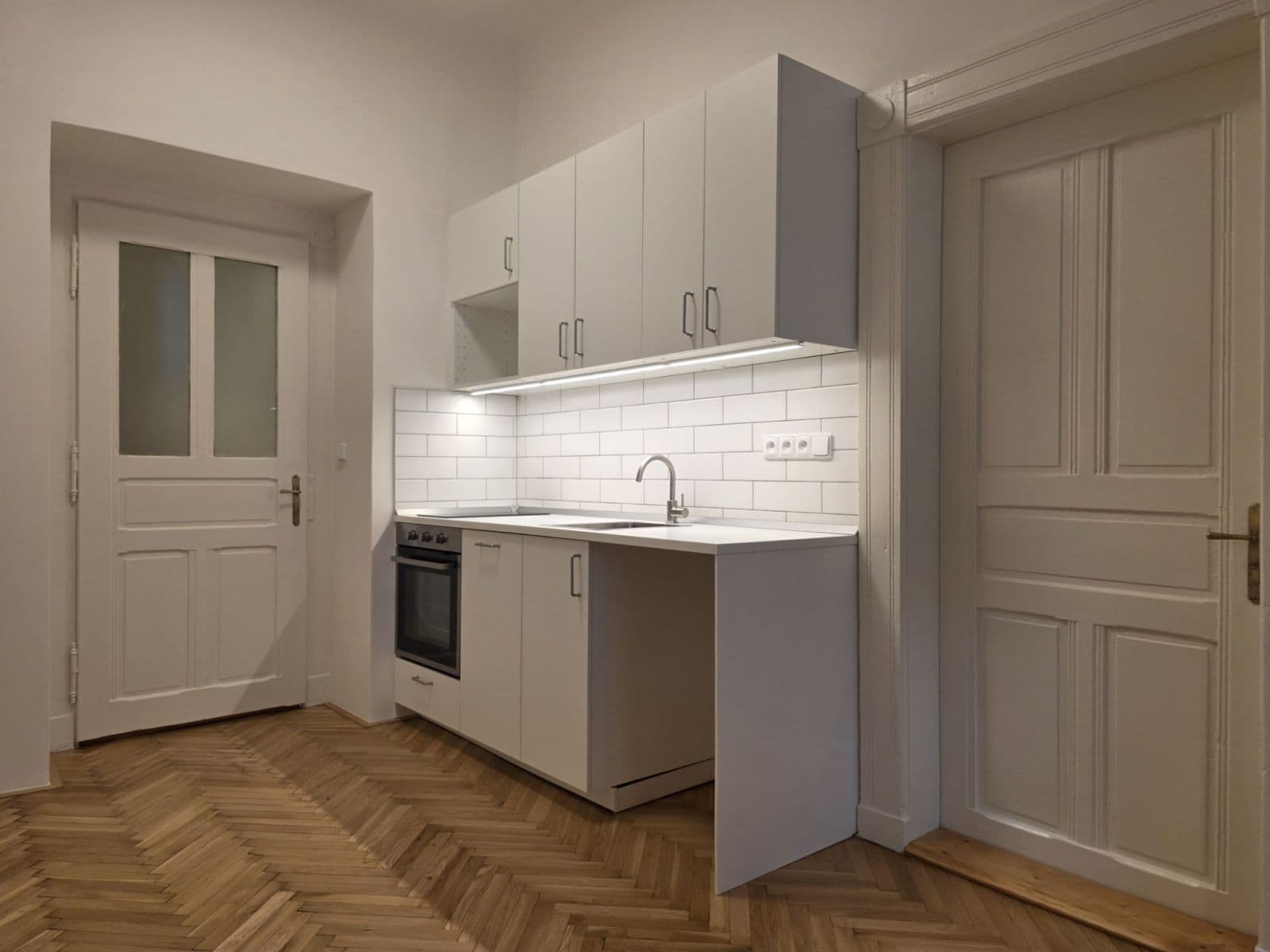 Pronájem bytu 2+kk 39 m², Jagellonská, Praha, Praha Pronájem bytu 2+kk 39 m², Jagellonská, Praha, Praha