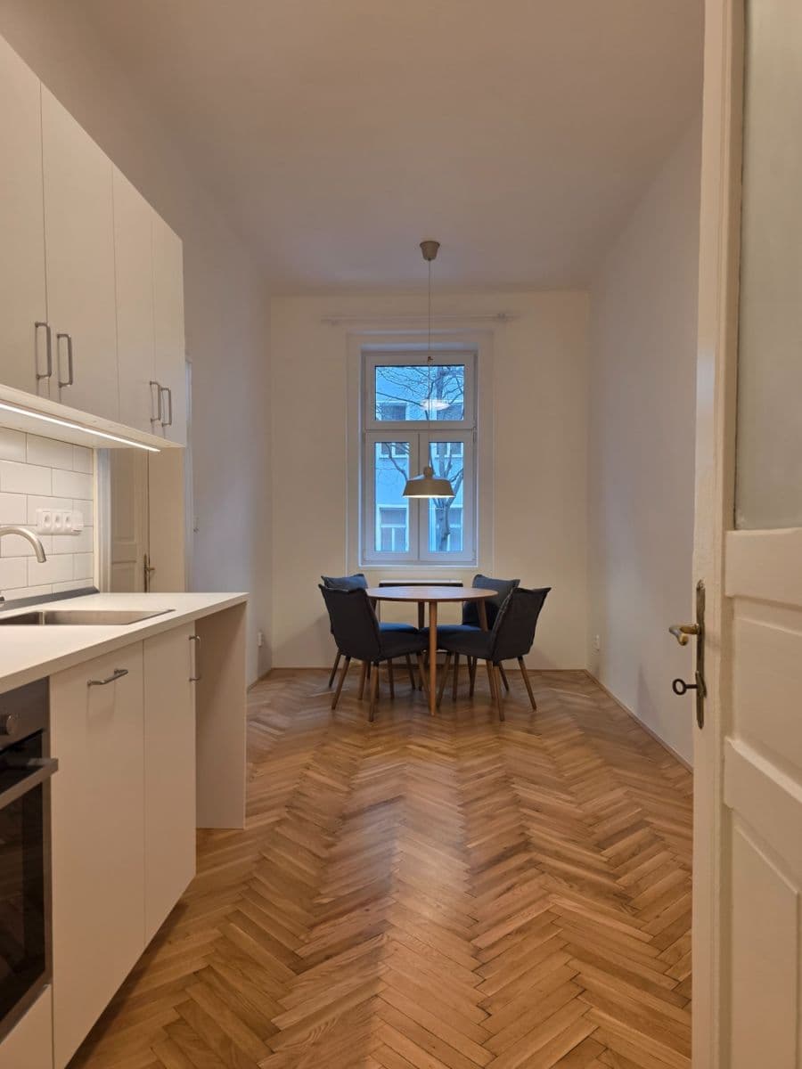 Pronájem bytu 2+kk 39 m², Jagellonská, Praha, Praha Pronájem bytu 2+kk 39 m², Jagellonská, Praha, Praha