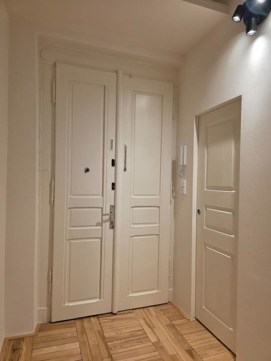 Pronájem bytu 2+kk 39 m², Jagellonská, Praha, Praha Pronájem bytu 2+kk 39 m², Jagellonská, Praha, Praha