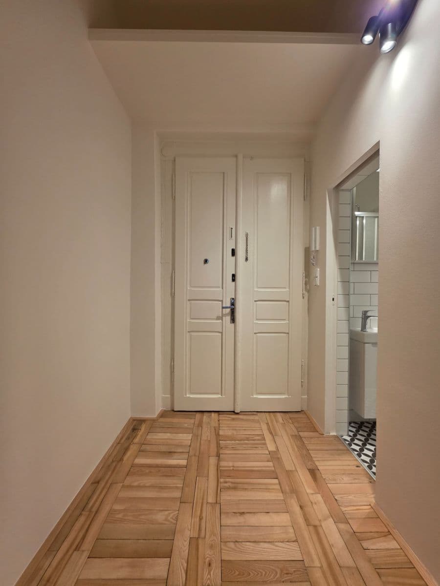 Pronájem bytu 2+kk 39 m², Jagellonská, Praha, Praha Pronájem bytu 2+kk 39 m², Jagellonská, Praha, Praha