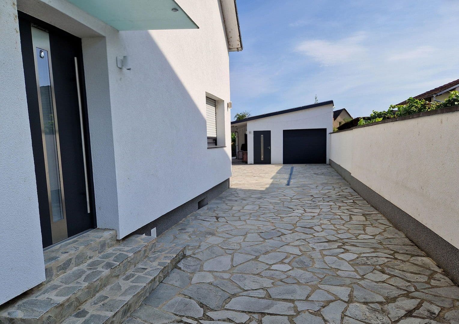 Prodej domu 151 m², pozemek 650 m², Große Rheinstraße 11, Philippsburg, Bádensko-Württembersko Prodej domu 151 m², pozemek 650 m², Große Rheinstraße 11, Philippsburg, Bádensko-Württembersko