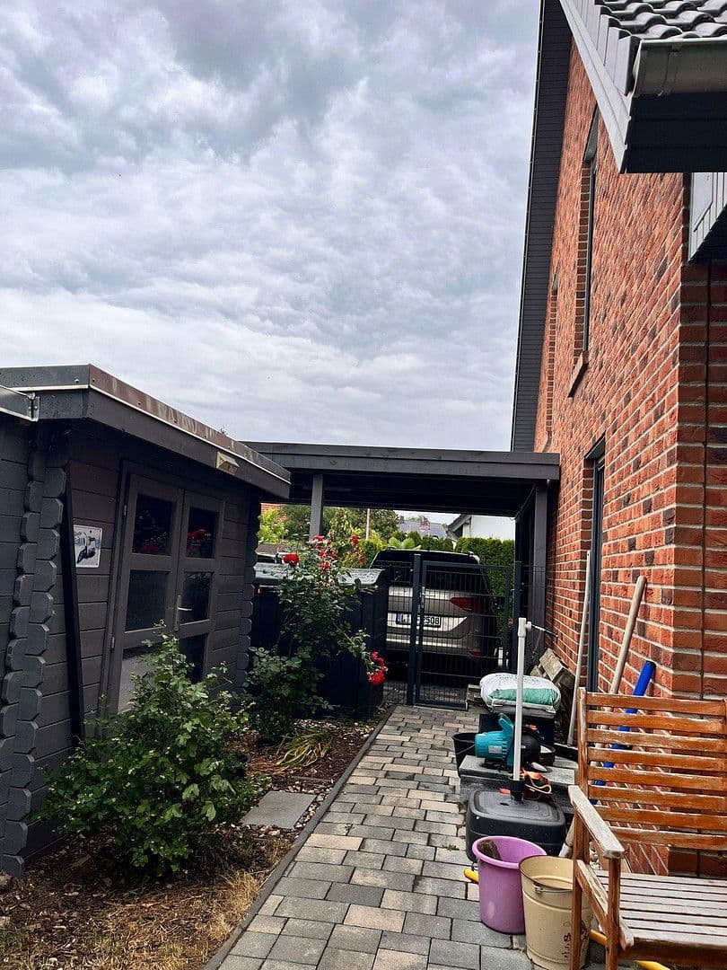 Prodej domu 211 m², pozemek 499 m², Markranstädt, Sasko Prodej domu 211 m², pozemek 499 m², Markranstädt, Sasko