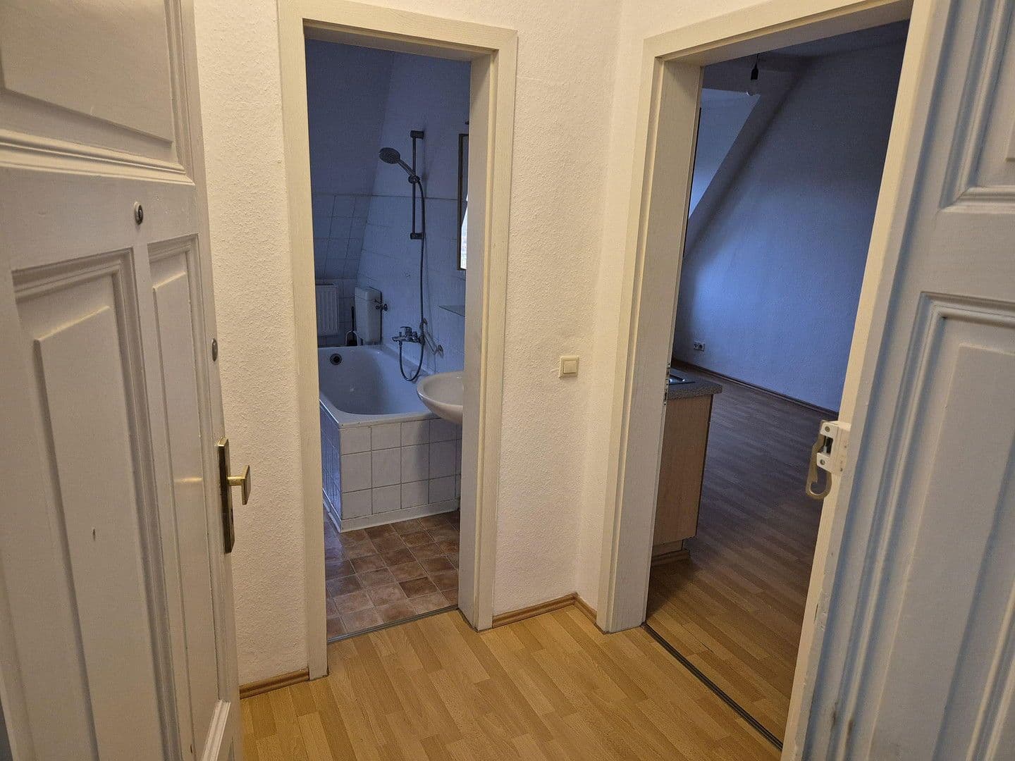 Pronájem bytu 2+1 45 m², Delitzscher Str. 118, Leipzig, Sasko Pronájem bytu 2+1 45 m², Delitzscher Str. 118, Leipzig, Sasko