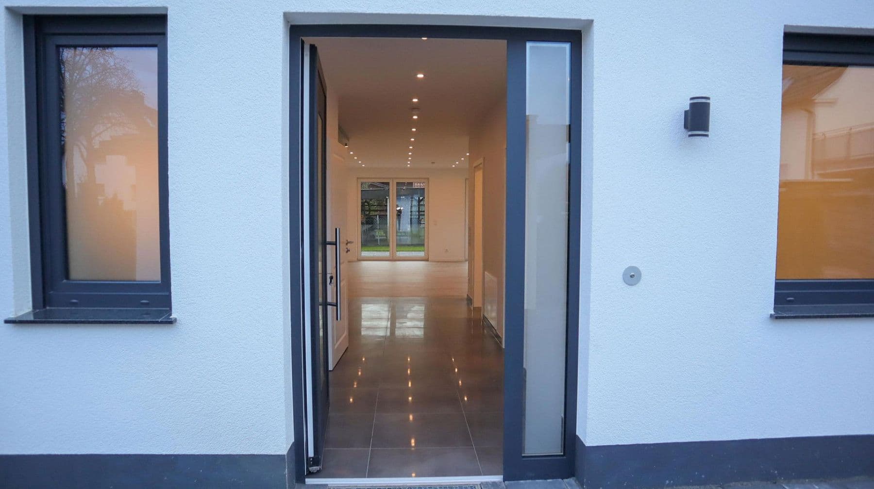 Prodej domu 140 m², pozemek 221 m², Bad Salzuflen, Severní Porýní-Vestfálsko Prodej domu 140 m², pozemek 221 m², Bad Salzuflen, Severní Porýní-Vestfálsko