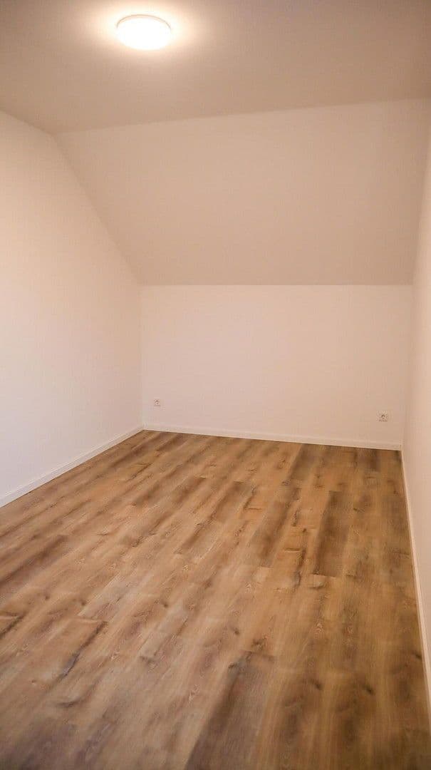 Prodej domu 140 m², pozemek 221 m², Bad Salzuflen, Severní Porýní-Vestfálsko Prodej domu 140 m², pozemek 221 m², Bad Salzuflen, Severní Porýní-Vestfálsko