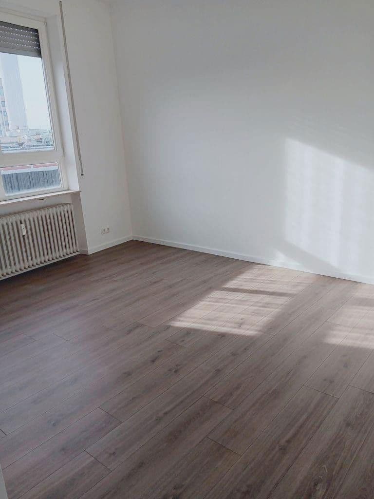 Pronájem bytu 3+1 83 m², Klingerstraße 13, Frankfurt am Main, Hessen Pronájem bytu 3+1 83 m², Klingerstraße 13, Frankfurt am Main, Hessen