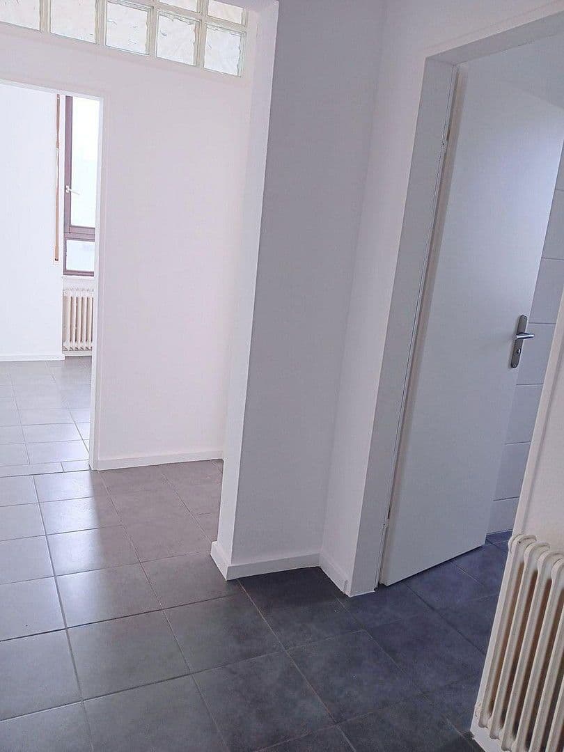 Pronájem bytu 3+1 83 m², Klingerstraße 13, Frankfurt am Main, Hessen Pronájem bytu 3+1 83 m², Klingerstraße 13, Frankfurt am Main, Hessen