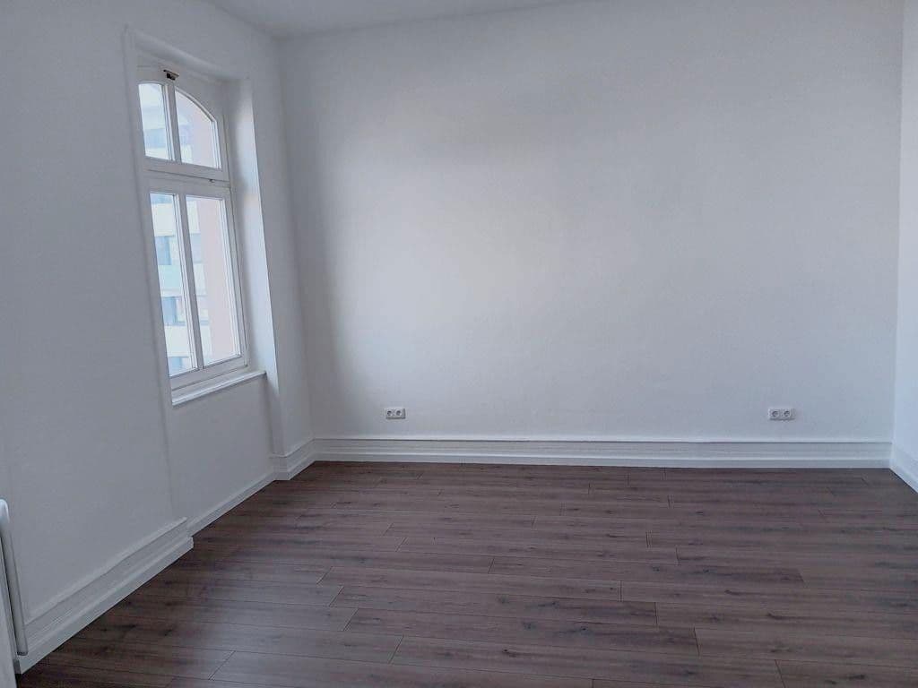Pronájem bytu 3+1 83 m², Klingerstraße 13, Frankfurt am Main, Hessen Pronájem bytu 3+1 83 m², Klingerstraße 13, Frankfurt am Main, Hessen