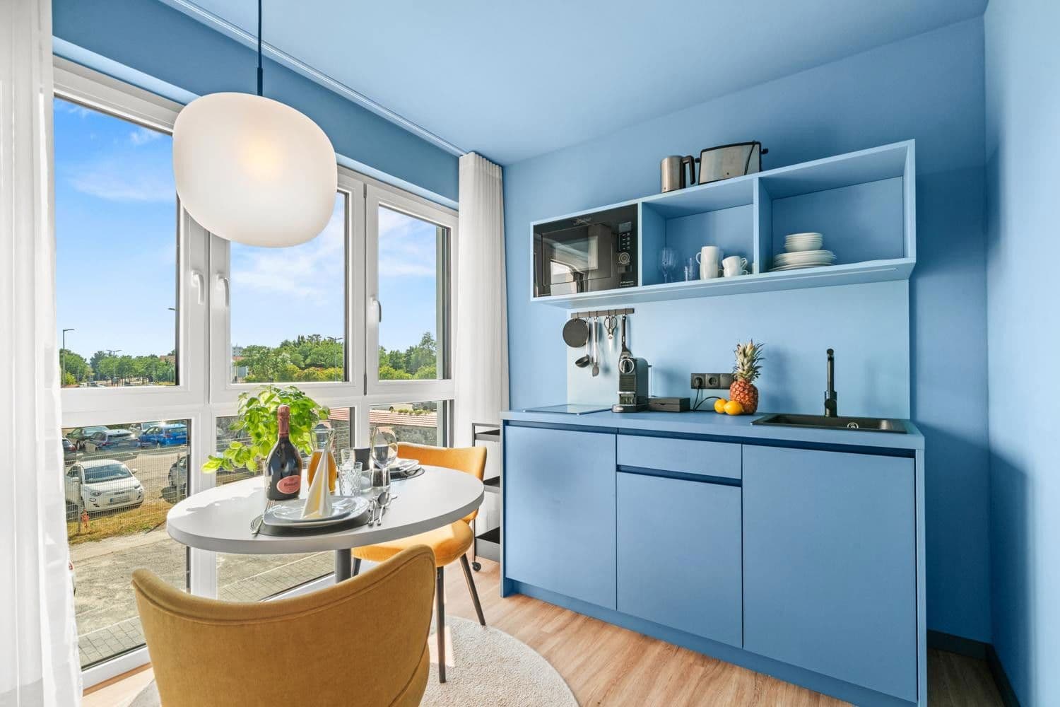 Pronájem bytu 1+1 32 m², Aistegstr. 42, Friedrichshafen, Bádensko-Württembersko Pronájem bytu 1+1 32 m², Aistegstr. 42, Friedrichshafen, Bádensko-Württembersko