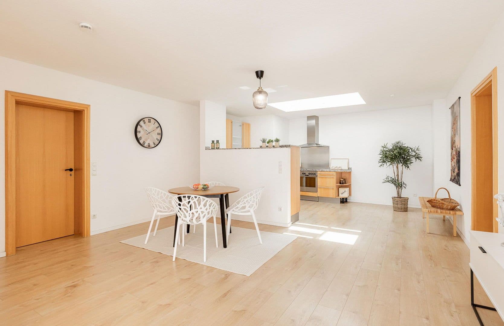 Prodej bytu 4+1 141 m², Offenbach, Hessen Prodej bytu 4+1 141 m², Offenbach, Hessen