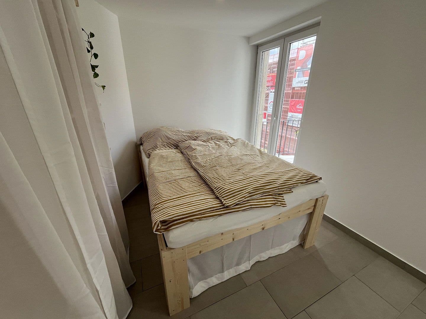 Pronájem bytu 2+1 28 m², Stuttgarter Str.18, Stuttgart, Bádensko-Württembersko Pronájem bytu 2+1 28 m², Stuttgarter Str.18, Stuttgart, Bádensko-Württembersko