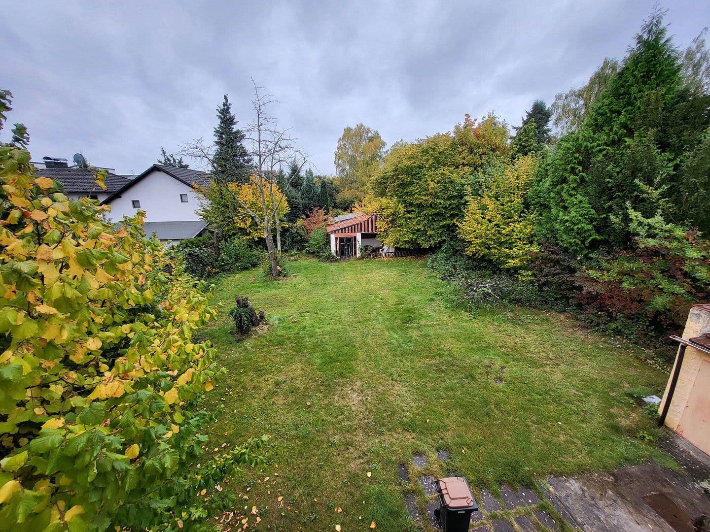 Prodej domu 132 m², pozemek 819 m², Römerstraße 34, Dietzenbach, Hessen Prodej domu 132 m², pozemek 819 m², Römerstraße 34, Dietzenbach, Hessen