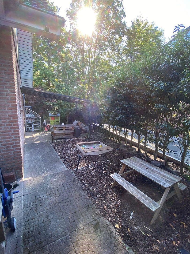 Pronájem domu 200 m², pozemek 450 m², Buchholz in der Nordheide, Dolní Sasko Pronájem domu 200 m², pozemek 450 m², Buchholz in der Nordheide, Dolní Sasko