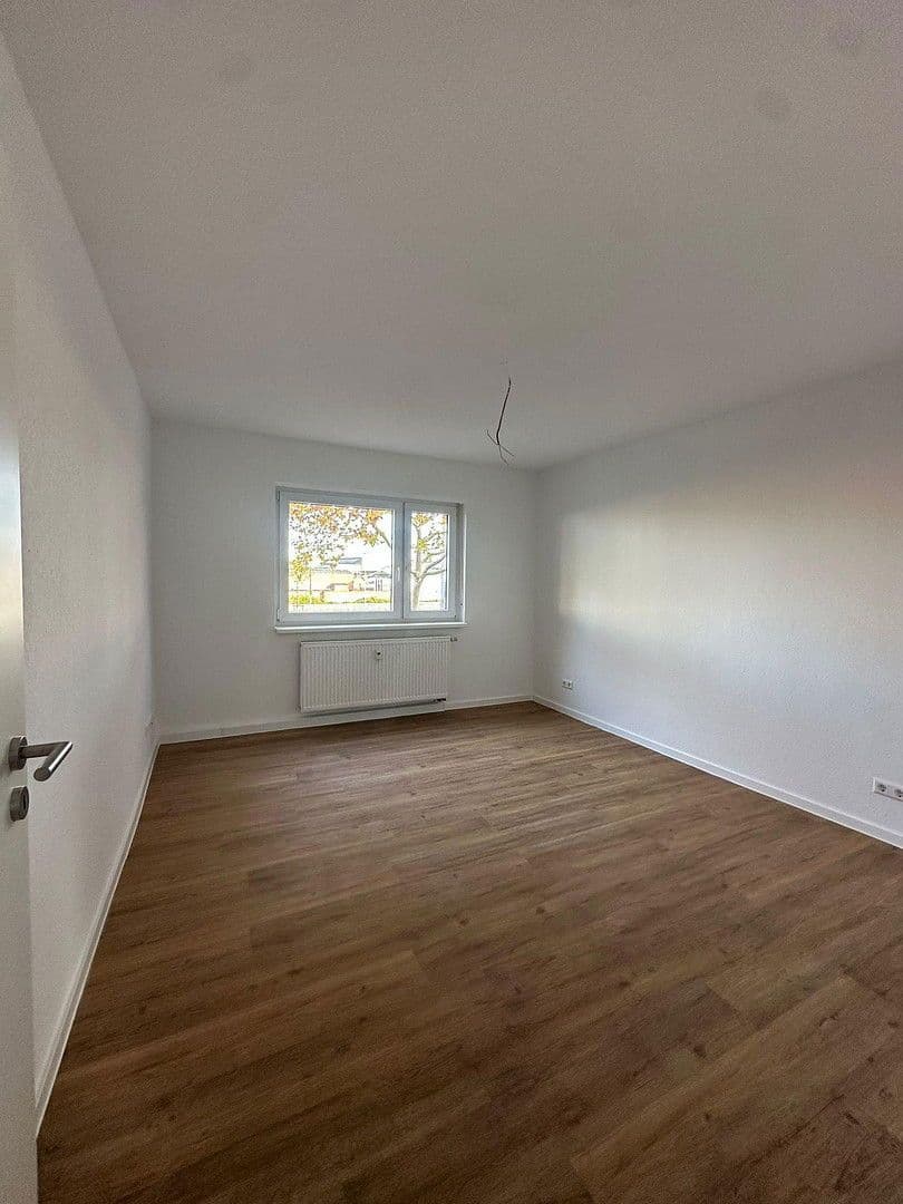 Pronájem bytu 2+1 51 m², Schienenstraße 37, Mannheim, Bádensko-Württembersko Pronájem bytu 2+1 51 m², Schienenstraße 37, Mannheim, Bádensko-Württembersko