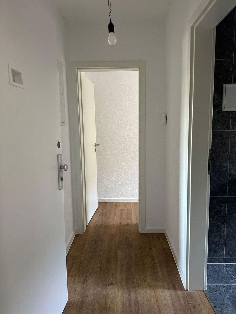 Pronájem bytu 2+1 51 m², Schienenstraße 37, Mannheim, Bádensko-Württembersko Pronájem bytu 2+1 51 m², Schienenstraße 37, Mannheim, Bádensko-Württembersko