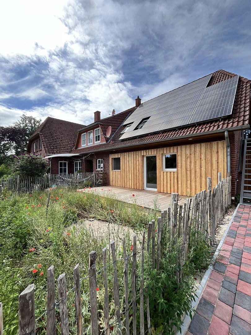 Pronájem bytu 3+1 118 m², Dorfstraße 23, Reppenstedt, Dolní Sasko Pronájem bytu 3+1 118 m², Dorfstraße 23, Reppenstedt, Dolní Sasko