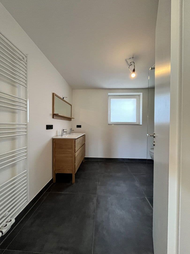 Pronájem bytu 3+1 118 m², Dorfstraße 23, Reppenstedt, Dolní Sasko Pronájem bytu 3+1 118 m², Dorfstraße 23, Reppenstedt, Dolní Sasko