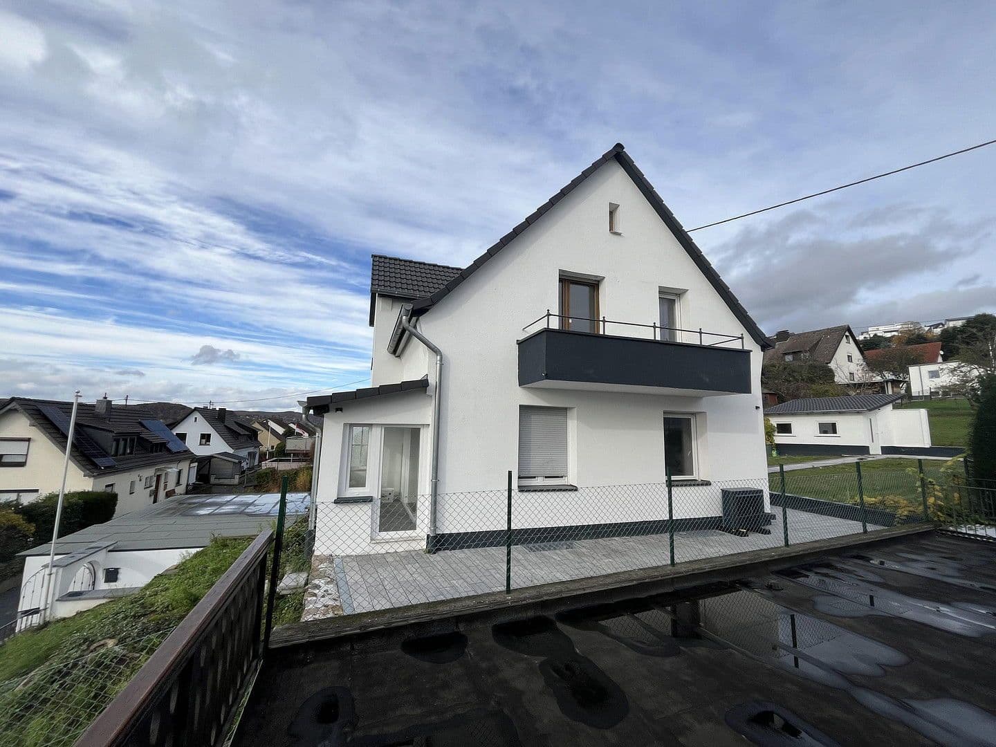 Prodej domu 127 m², pozemek 818 m², Erpel, Porýní-Falc Prodej domu 127 m², pozemek 818 m², Erpel, Porýní-Falc