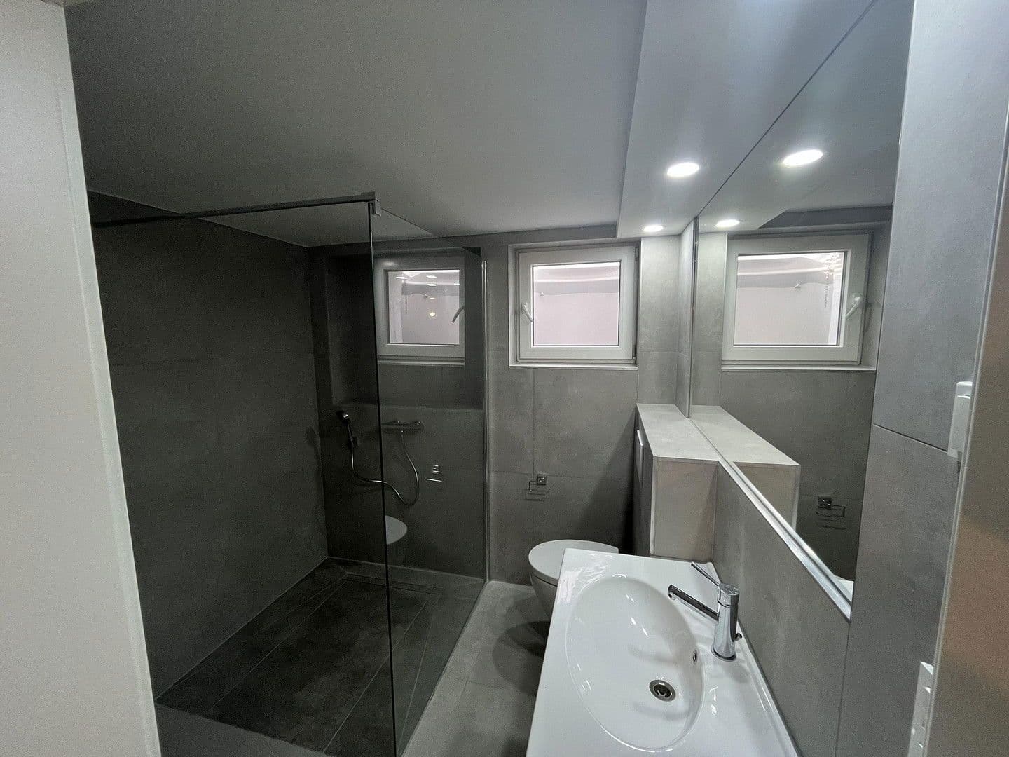 Prodej domu 127 m², pozemek 818 m², Erpel, Porýní-Falc Prodej domu 127 m², pozemek 818 m², Erpel, Porýní-Falc