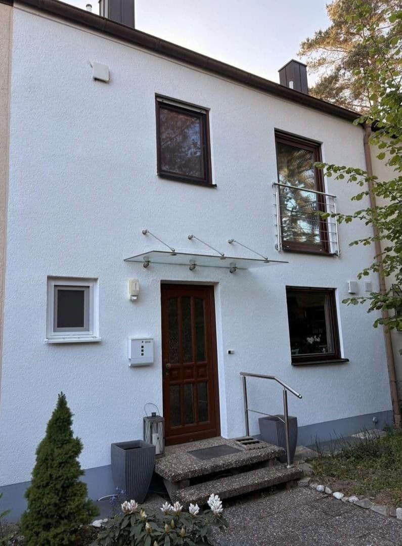 Prodej domu 137 m², pozemek 223 m², Erlangen, Bavorsko Prodej domu 137 m², pozemek 223 m², Erlangen, Bavorsko