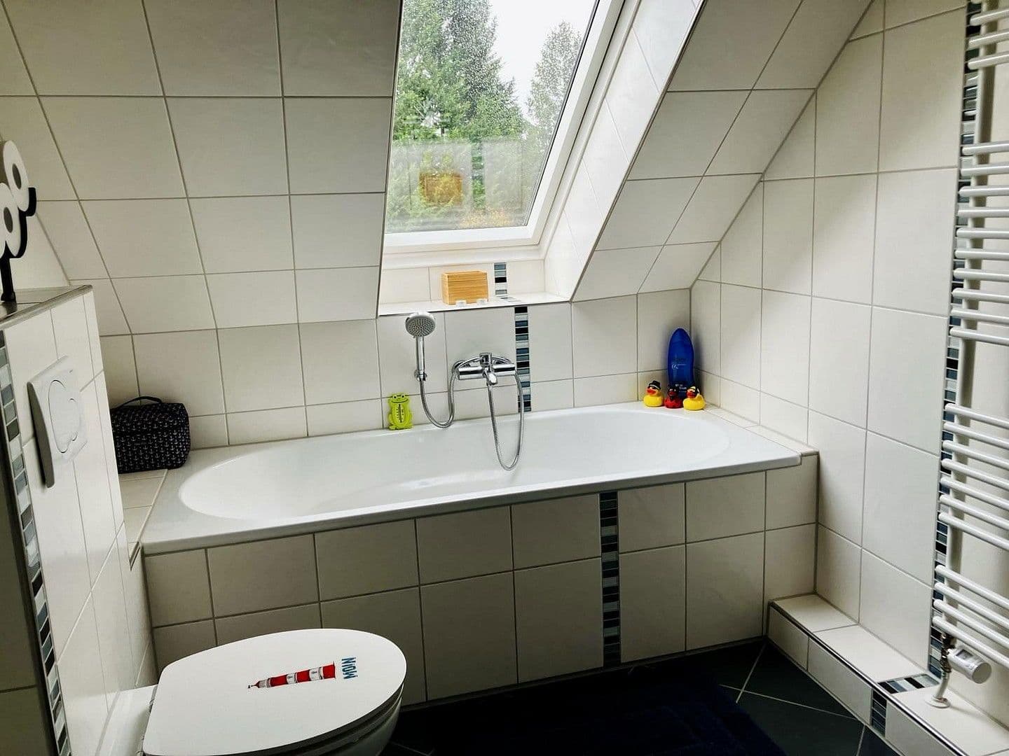 Prodej bytu 4+1 127 m², Hamburg, Hamburg Prodej bytu 4+1 127 m², Hamburg, Hamburg