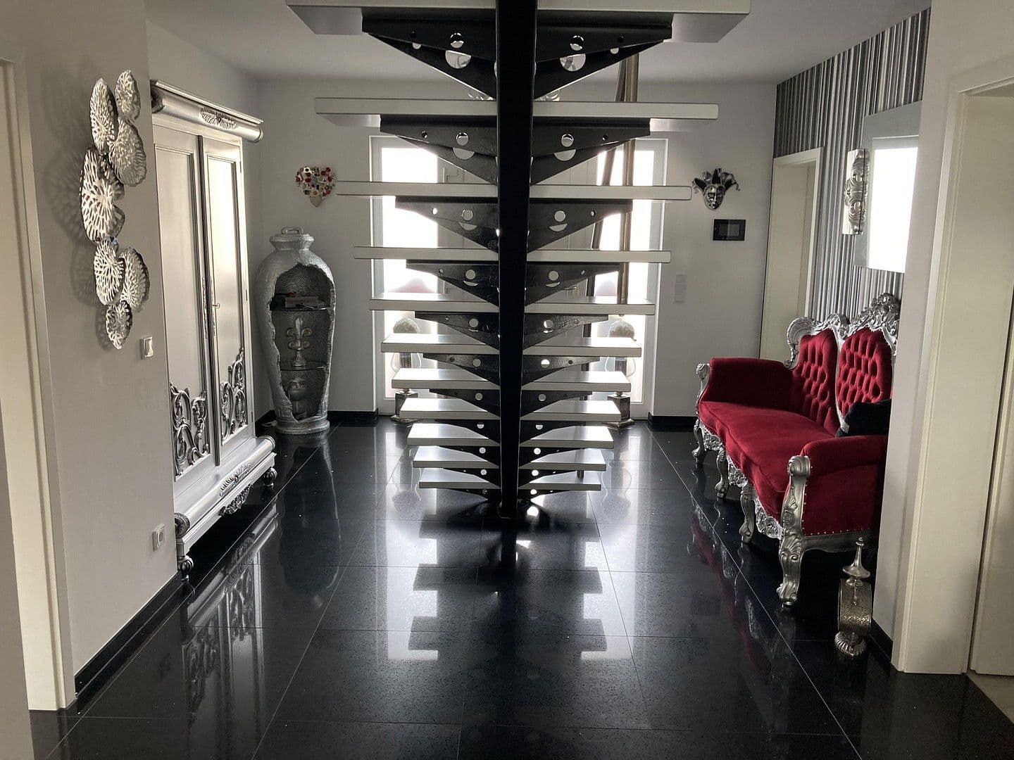 Prodej domu 173 m², pozemek 728 m², Barsinghausen, Dolní Sasko Prodej domu 173 m², pozemek 728 m², Barsinghausen, Dolní Sasko