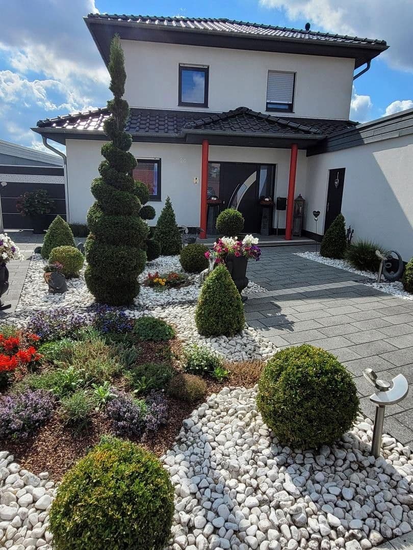 Prodej domu 173 m², pozemek 728 m², Barsinghausen, Dolní Sasko Prodej domu 173 m², pozemek 728 m², Barsinghausen, Dolní Sasko