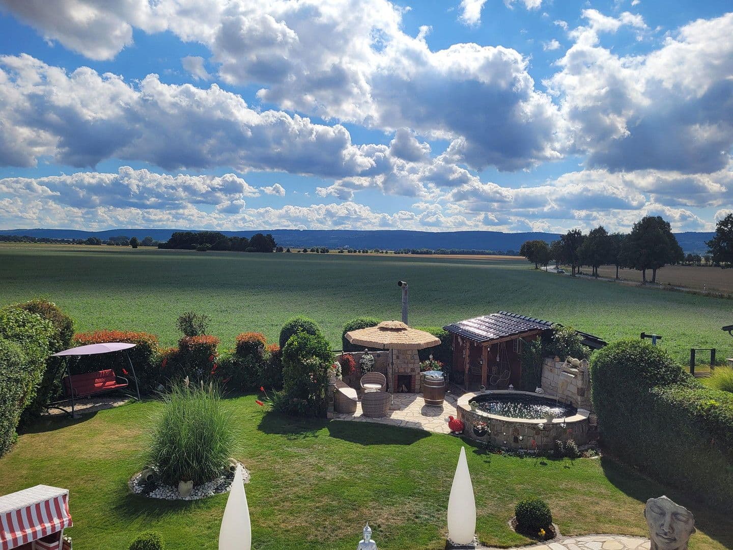 Prodej domu 173 m², pozemek 728 m², Barsinghausen, Dolní Sasko Prodej domu 173 m², pozemek 728 m², Barsinghausen, Dolní Sasko