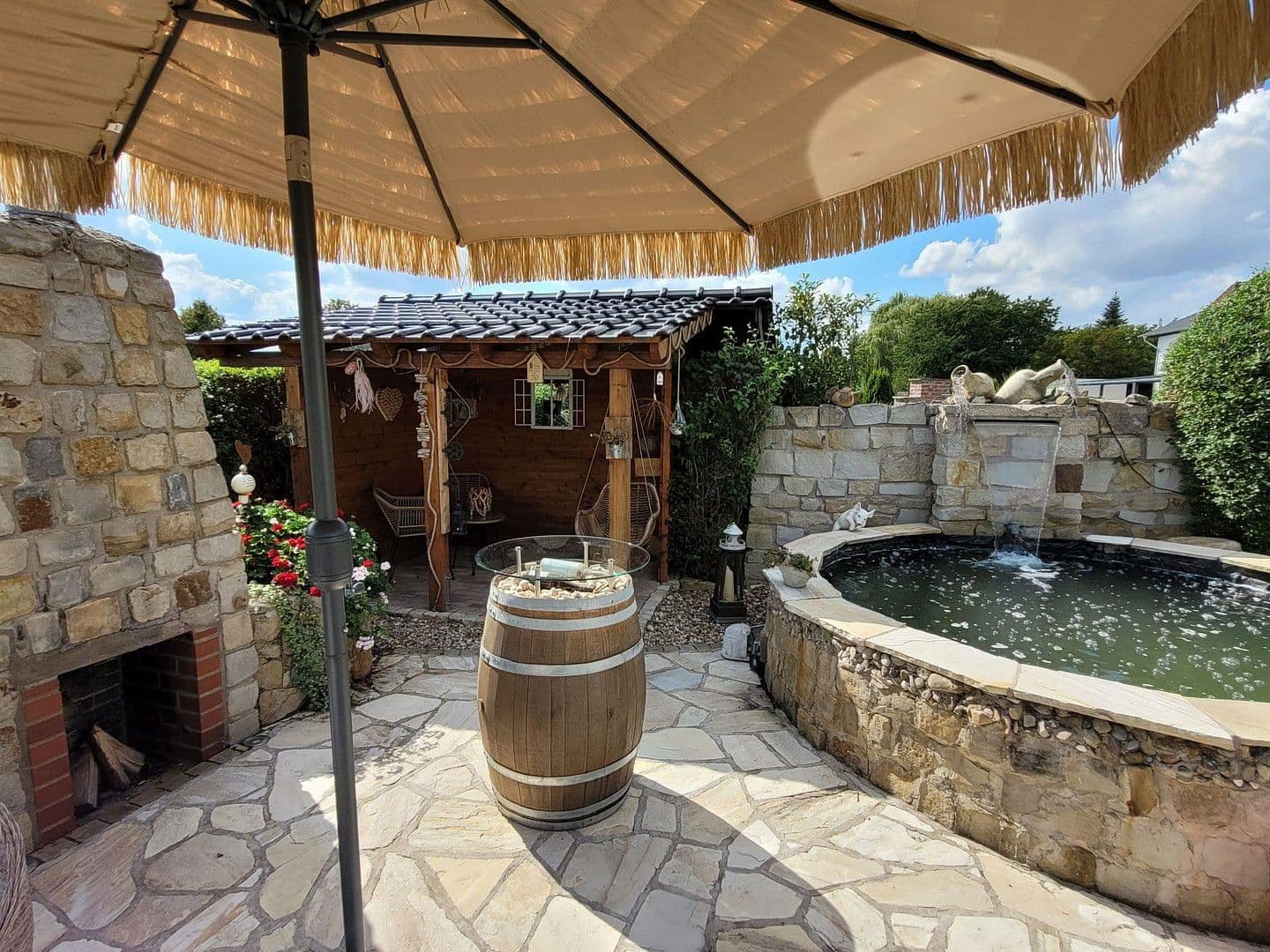 Prodej domu 173 m², pozemek 728 m², Barsinghausen, Dolní Sasko Prodej domu 173 m², pozemek 728 m², Barsinghausen, Dolní Sasko