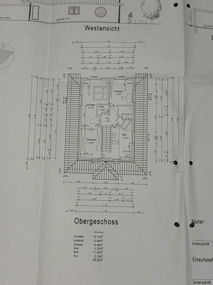 Prodej domu 173 m², pozemek 728 m², Barsinghausen, Dolní Sasko Prodej domu 173 m², pozemek 728 m², Barsinghausen, Dolní Sasko