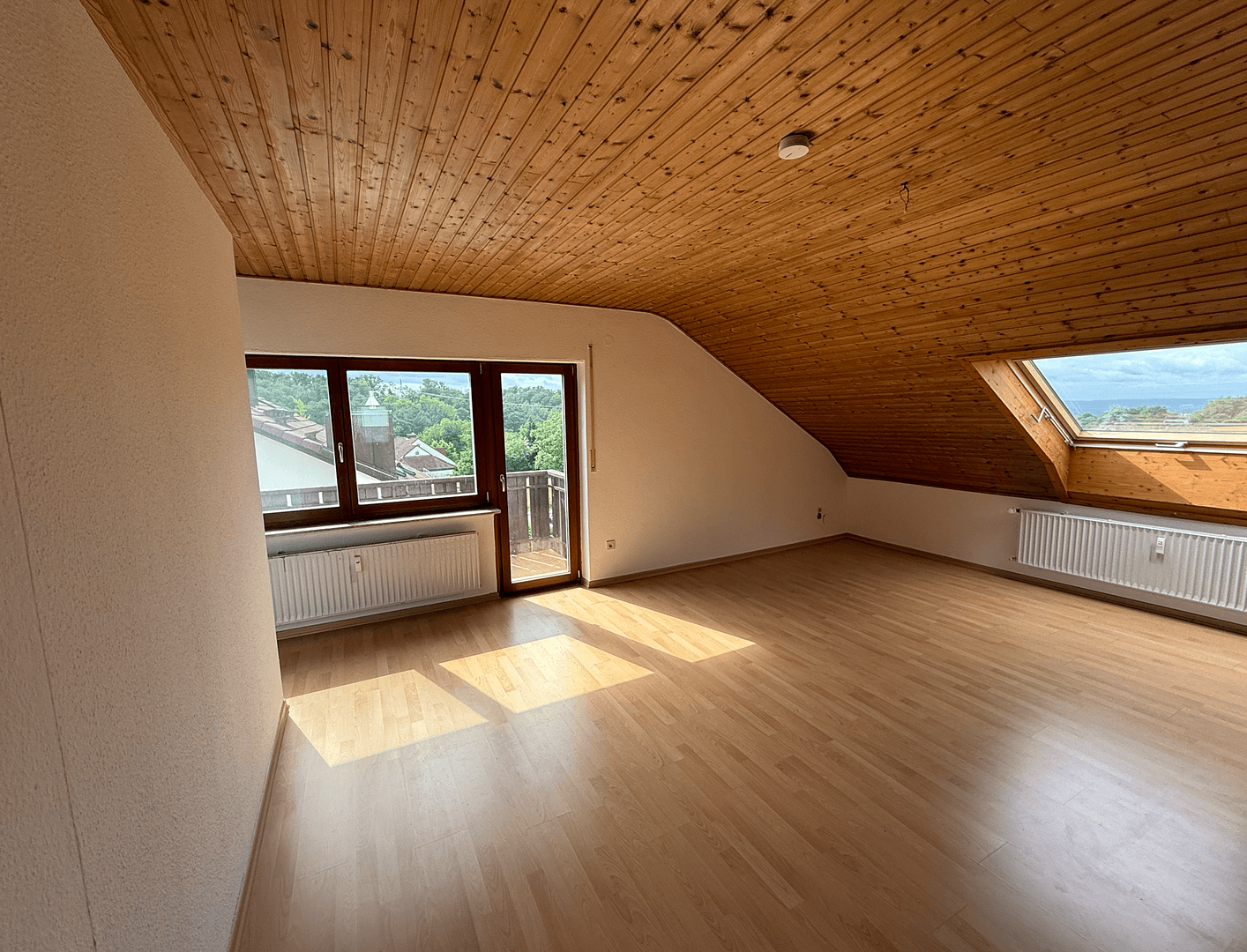 Pronájem bytu 3+1 97 m², Edmund Merz Strasse 11, Glattbach, Bavorsko Pronájem bytu 3+1 97 m², Edmund Merz Strasse 11, Glattbach, Bavorsko