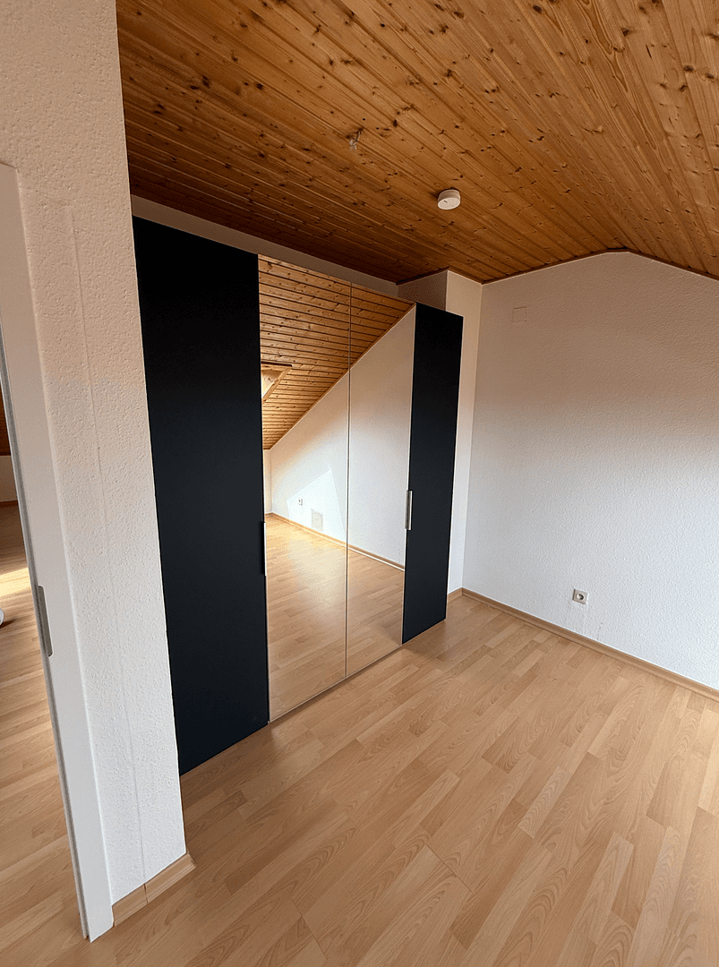 Pronájem bytu 3+1 97 m², Edmund Merz Strasse 11, Glattbach, Bavorsko Pronájem bytu 3+1 97 m², Edmund Merz Strasse 11, Glattbach, Bavorsko