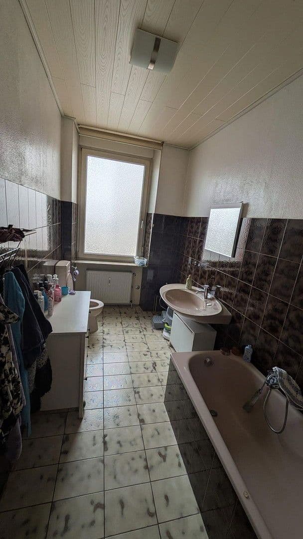 Pronájem bytu 3+1 126 m², Bahnhofstraße 6, Grünstadt, Porýní-Falc Pronájem bytu 3+1 126 m², Bahnhofstraße 6, Grünstadt, Porýní-Falc