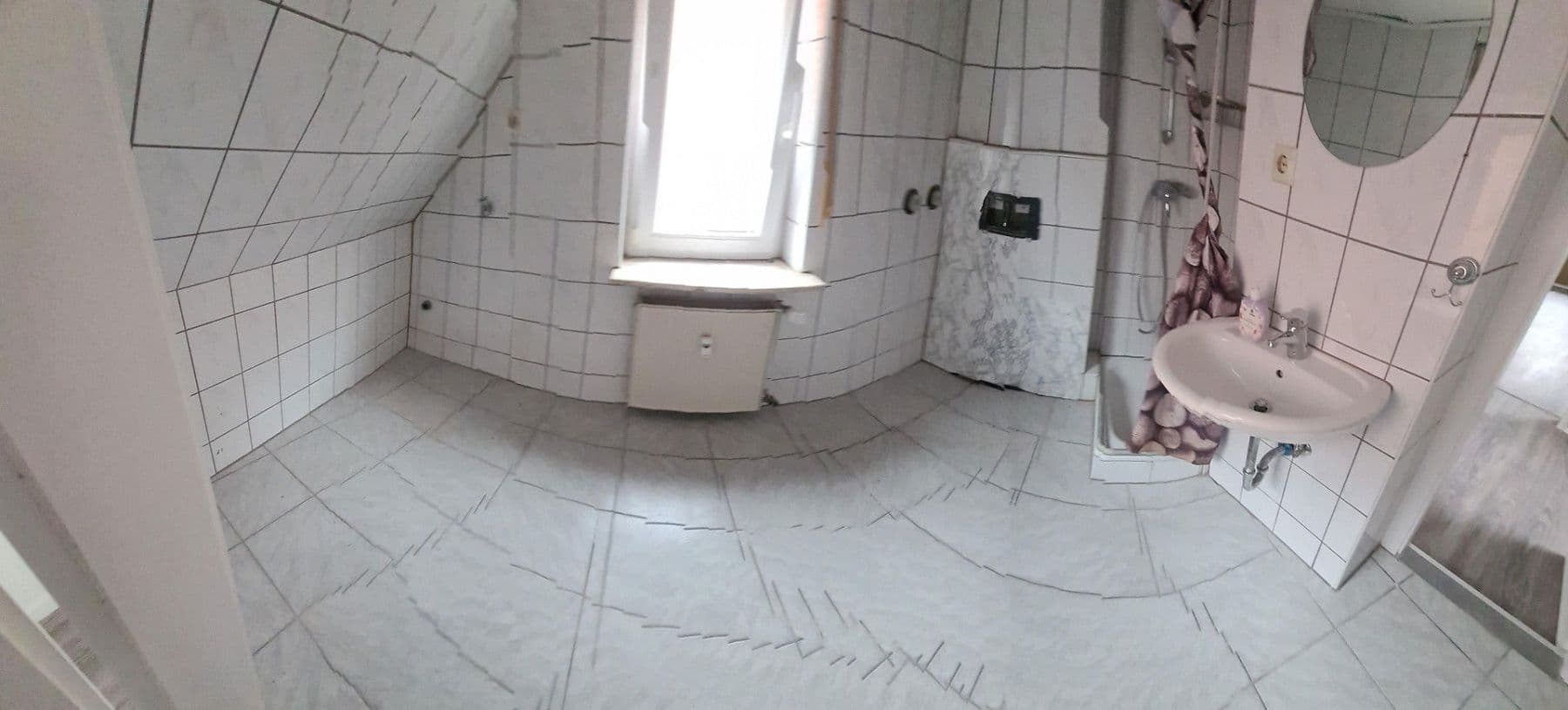 Pronájem bytu 4+1 134 m², Jettinger Straße 21, Herrenberg, Bádensko-Württembersko Pronájem bytu 4+1 134 m², Jettinger Straße 21, Herrenberg, Bádensko-Württembersko