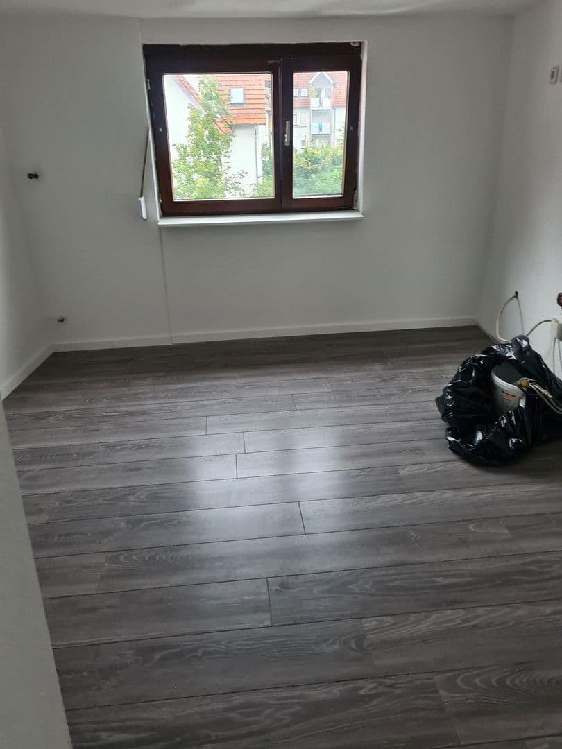 Pronájem bytu 4+1 134 m², Jettinger Straße 21, Herrenberg, Bádensko-Württembersko Pronájem bytu 4+1 134 m², Jettinger Straße 21, Herrenberg, Bádensko-Württembersko